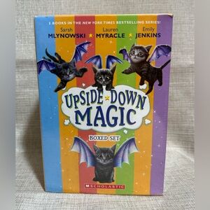 NWT SEALED Scholastic Upside Down Magic 5 book set.